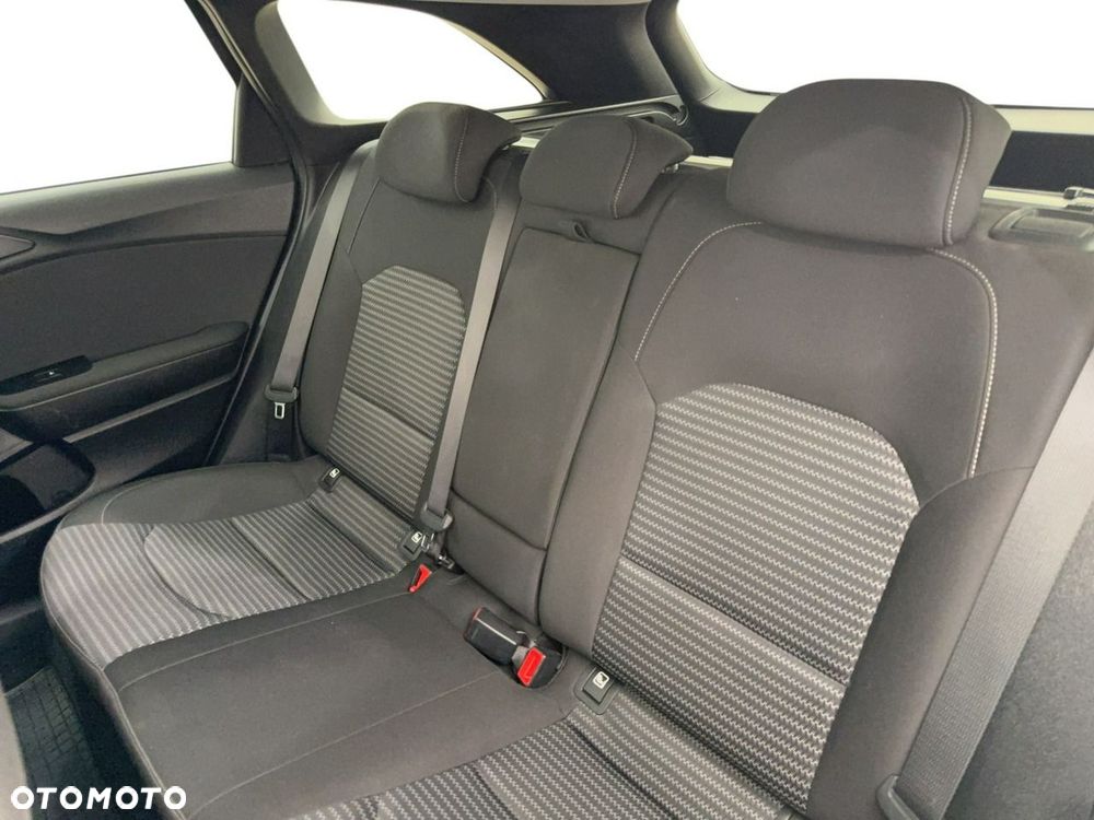 Kia Ceed - 13