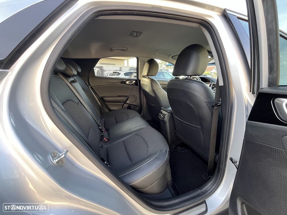 Kia XCeed 1.6 GDi PHEV Drive - 41