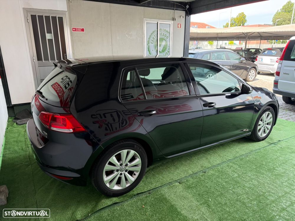 VW Golf 1.6 TDi BlueMotion Trendline - 4