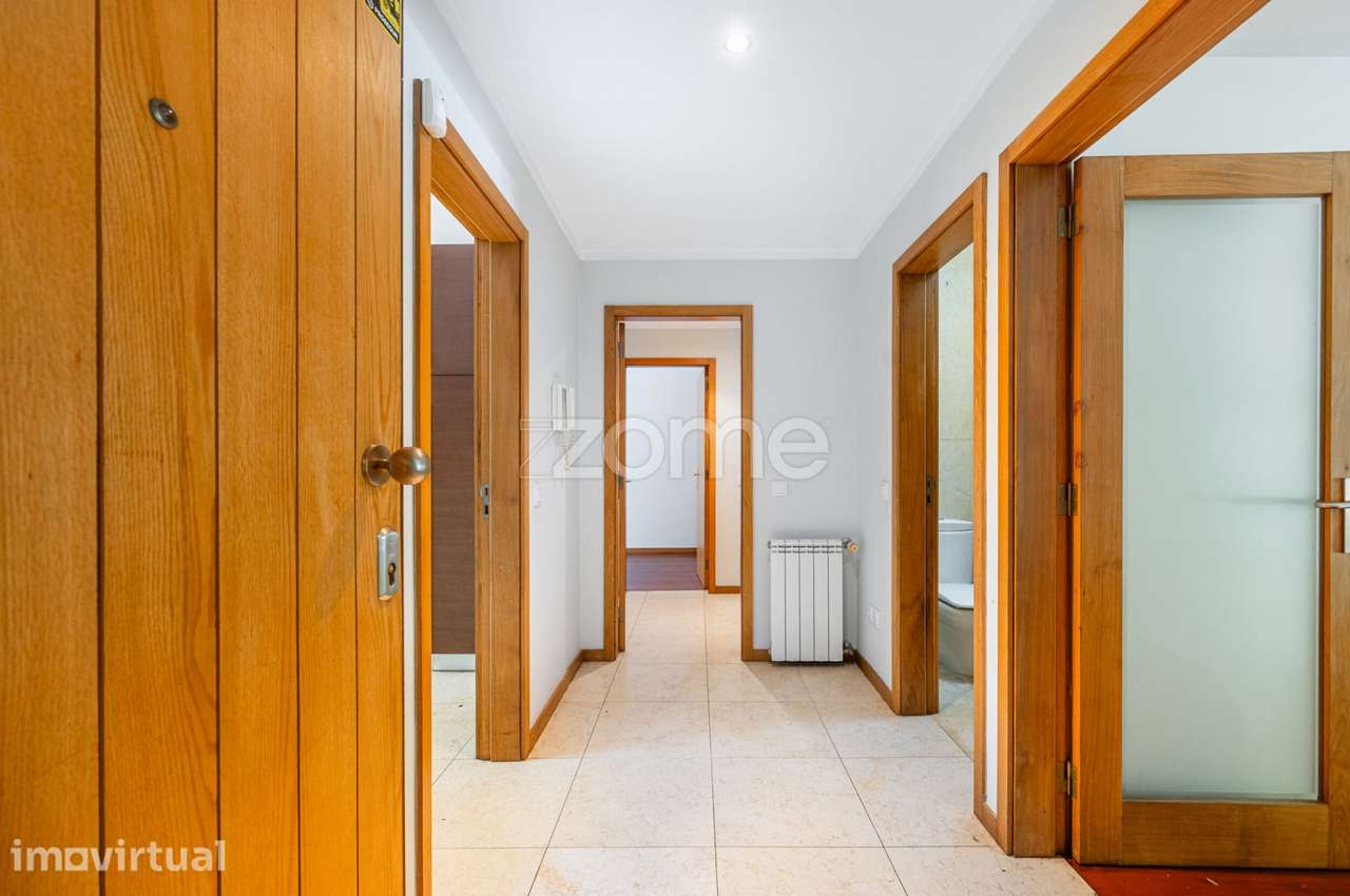 Apartamento T3 em frente ao Parque da Cidade - Grande imagem: 5/24