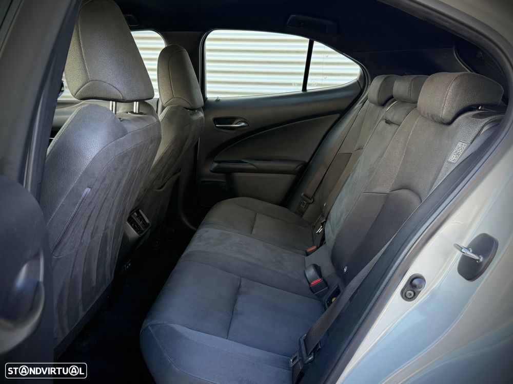 Lexus UX 250h Premium - 11