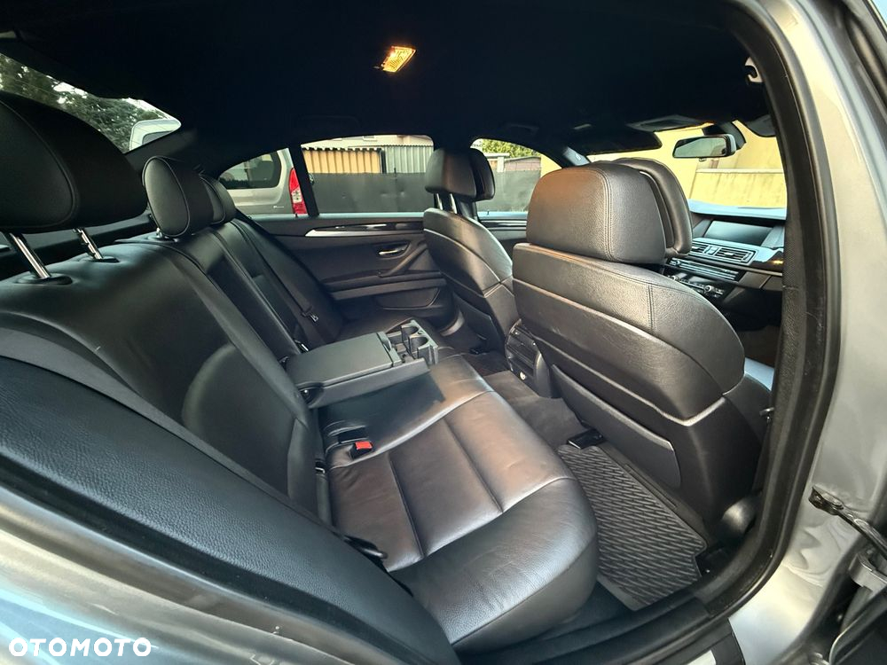 BMW Seria 5 520d Efficient Dynamics Edition - 12