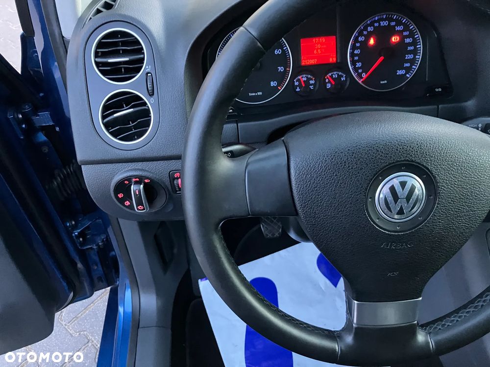 Volkswagen Golf Plus 1.6 Tour Edition - 24