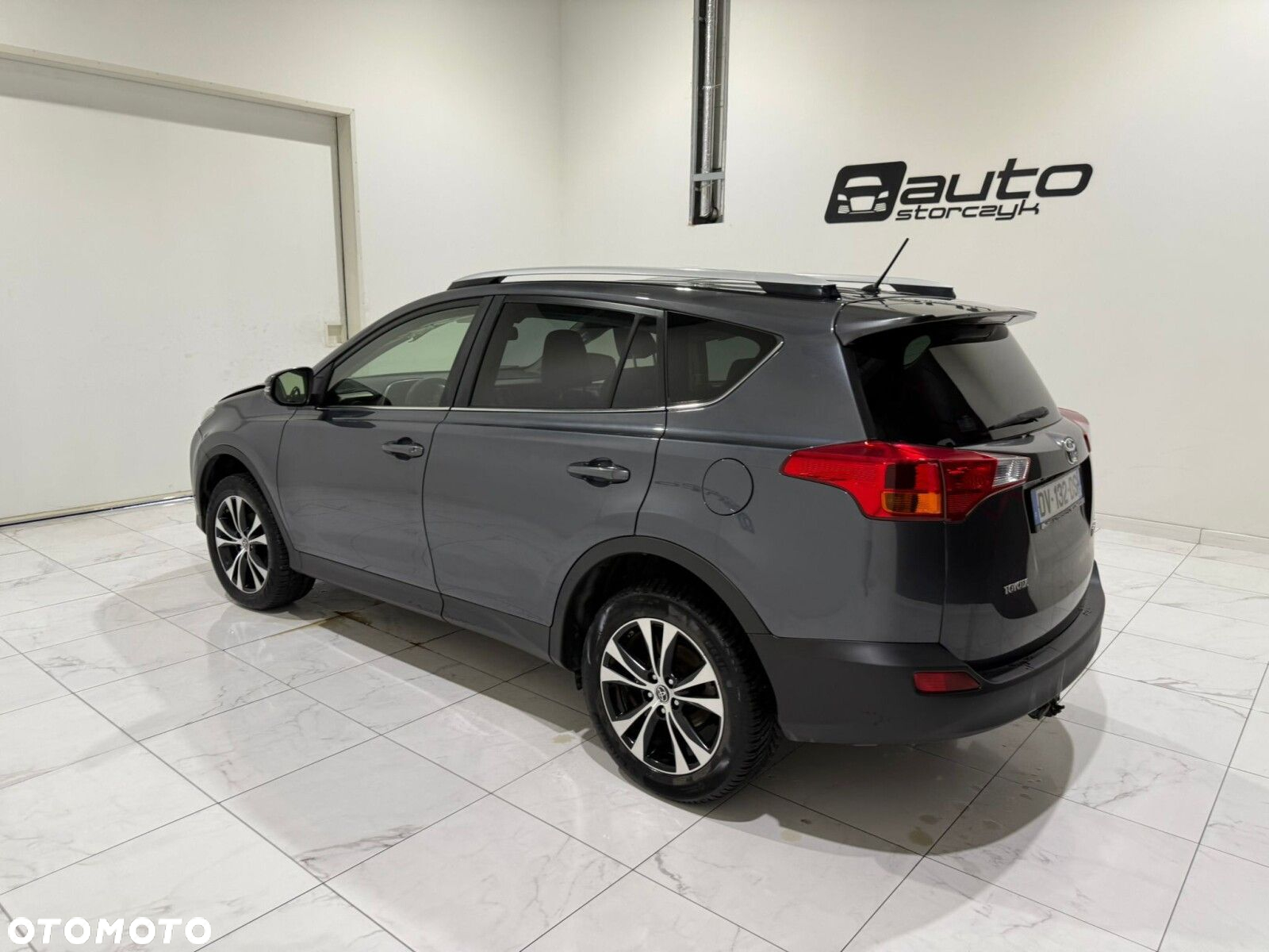 Toyota RAV4 - 7