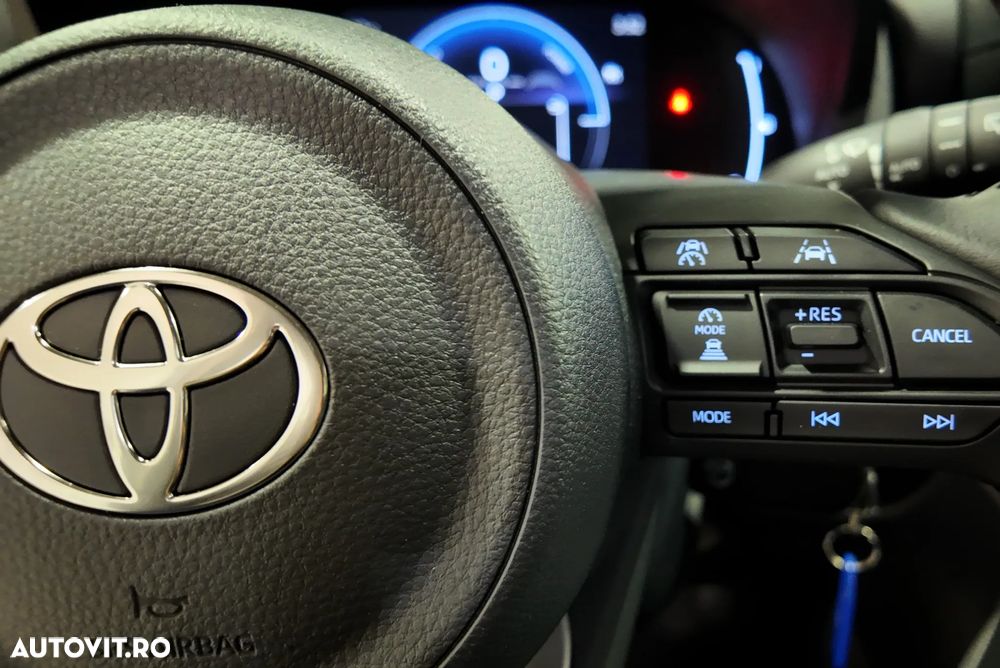 Toyota Yaris Cross 1.5 VVT-i HSD 4x2 Active - 23