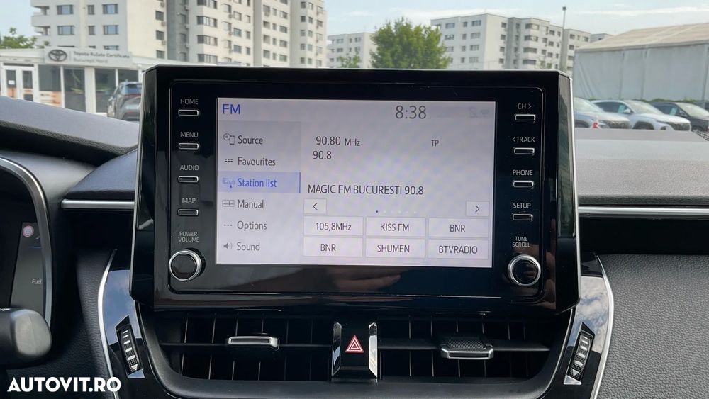Toyota Corolla Sedan 1.8 HSD Business - 26