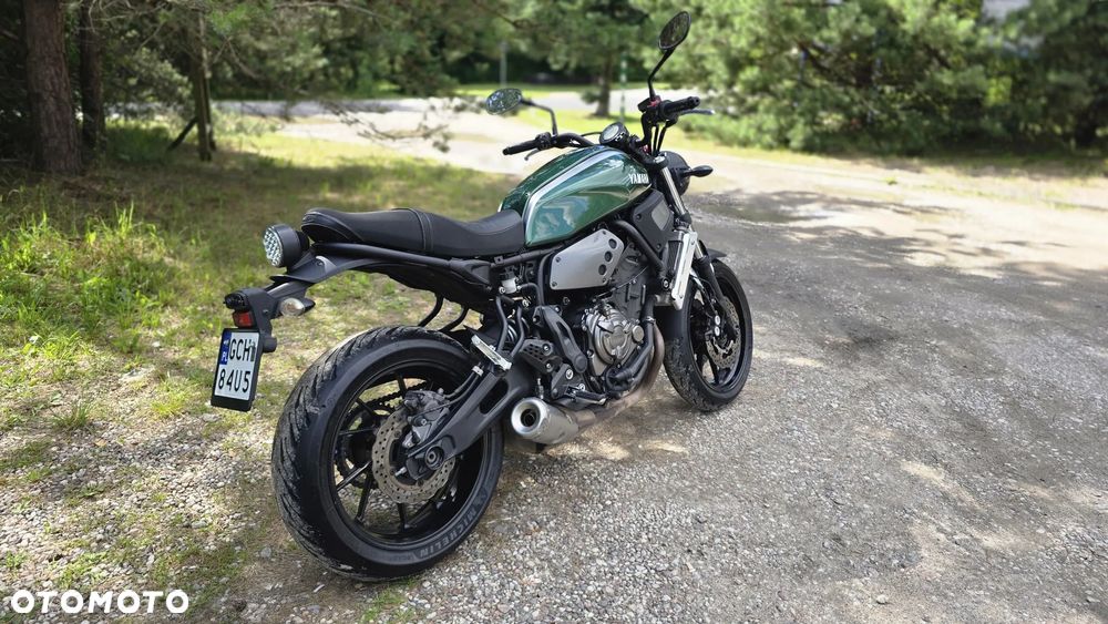 Yamaha XJR - 4