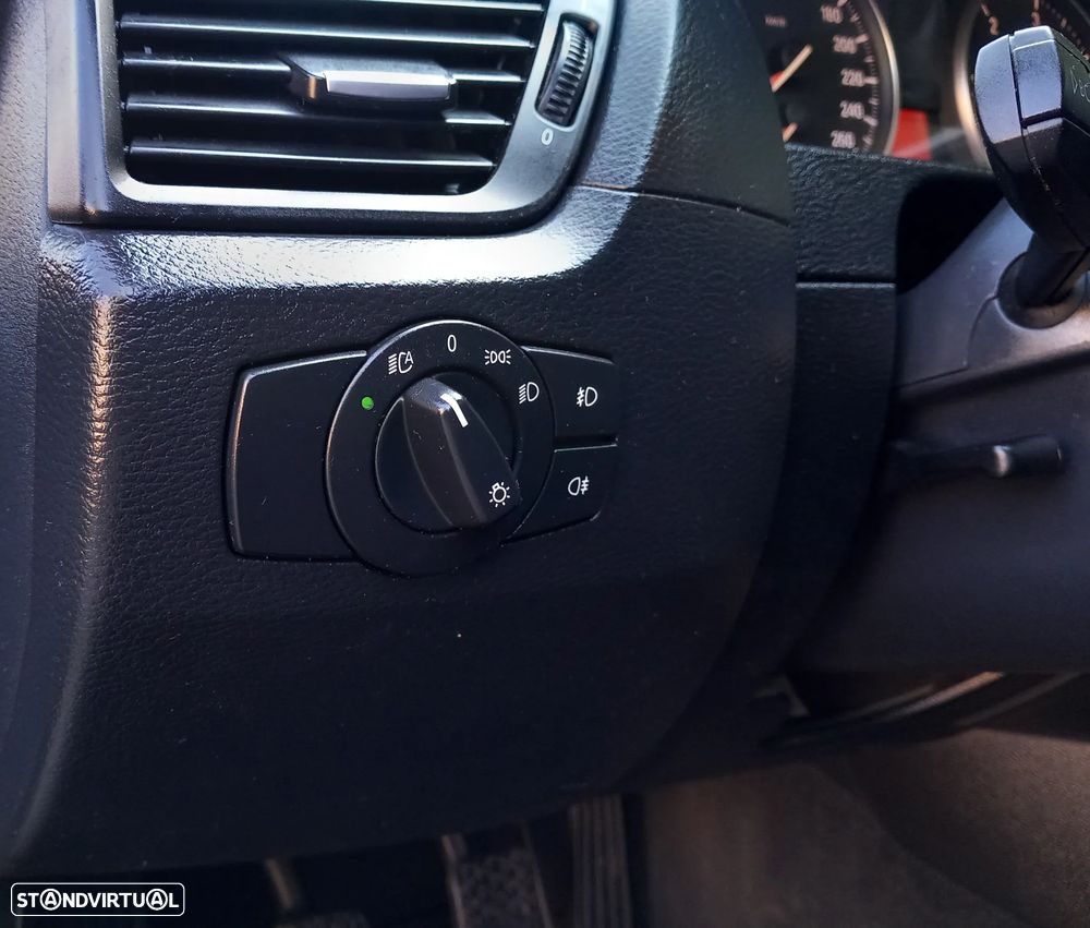 BMW X1 18 d sDrive - 24