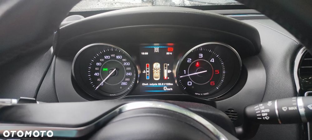 Jaguar XE 2.0 D R-Sport - 7