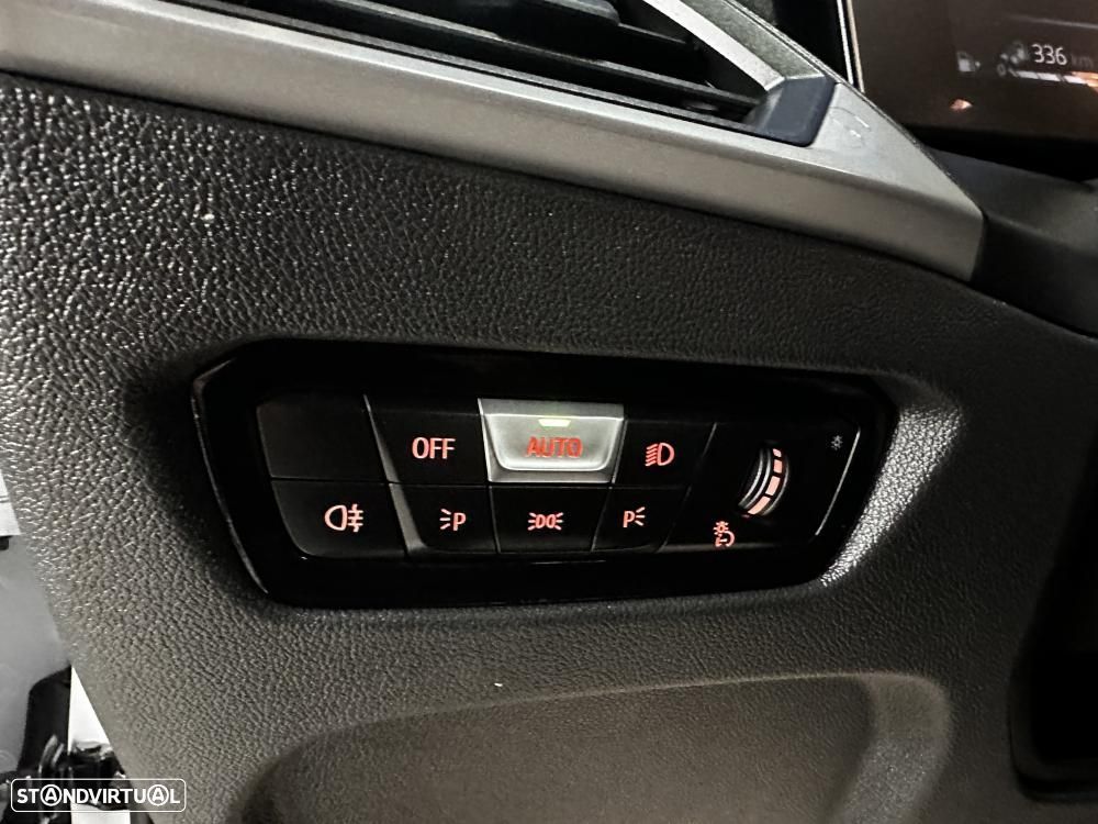 BMW 320 e xDrive Aut. Luxury Line - 24