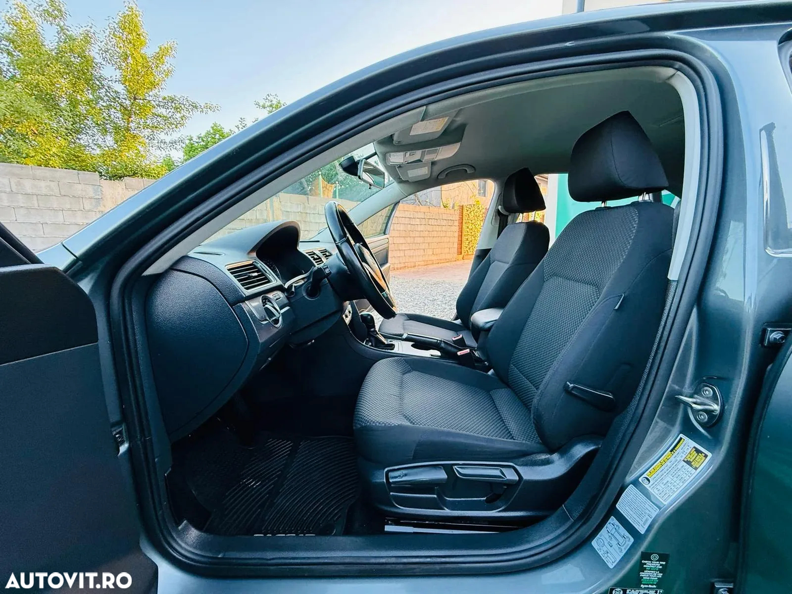 Volkswagen Passat - 5