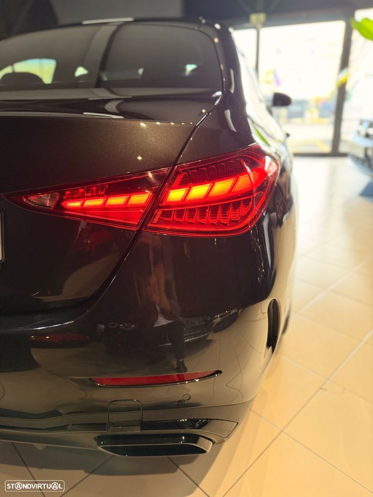 Mercedes-Benz C 300 d AMG Line - 16