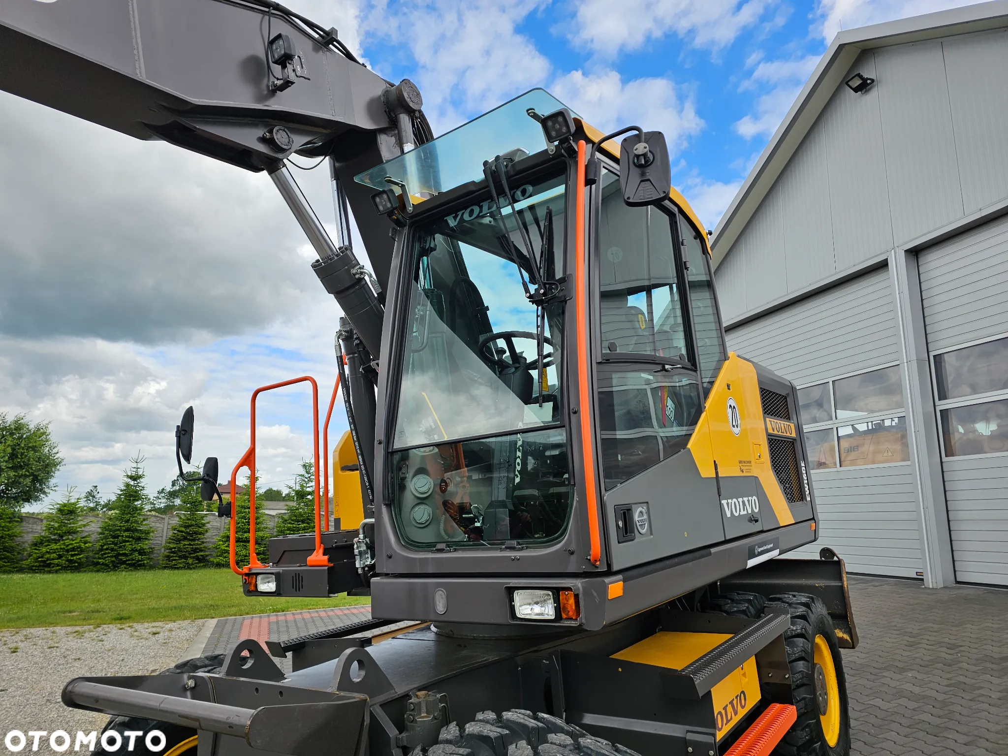 Volvo EW 160 E - 11