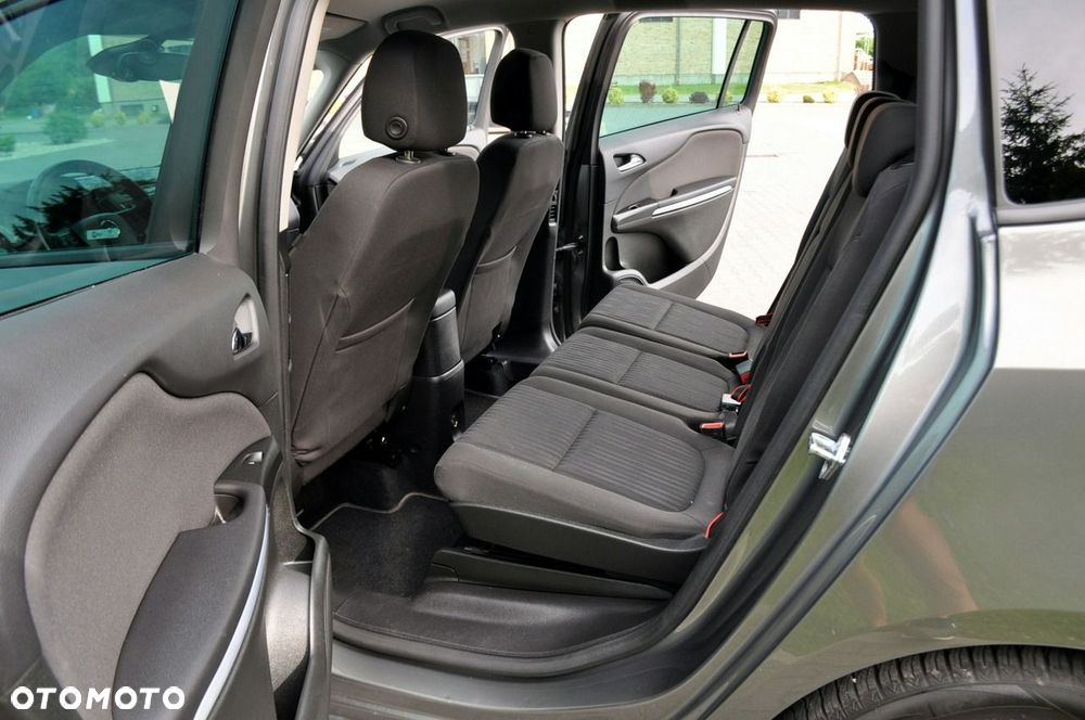 Opel Zafira - 19