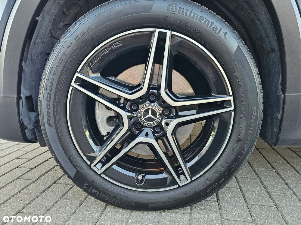 Mercedes-Benz GLB 250 AMG Line 8G-DCT - 19