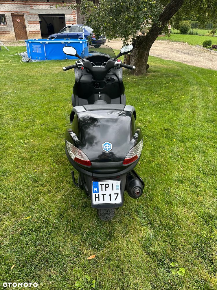 Piaggio MP-3 - 5