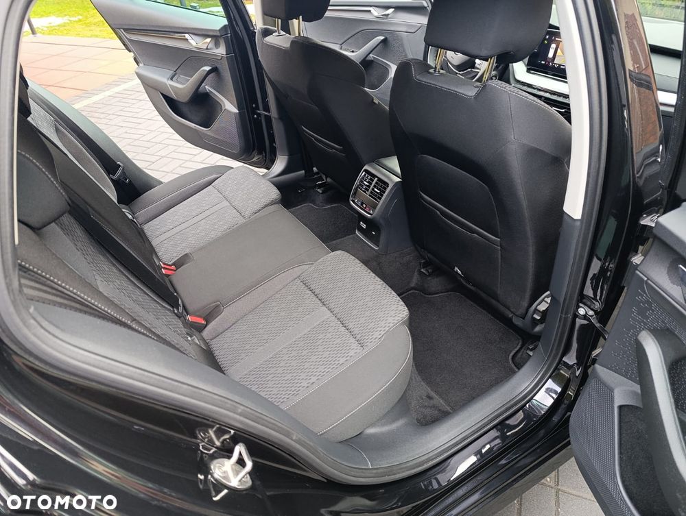 Skoda Octavia 2.0 TDI SCR Ambition - 4