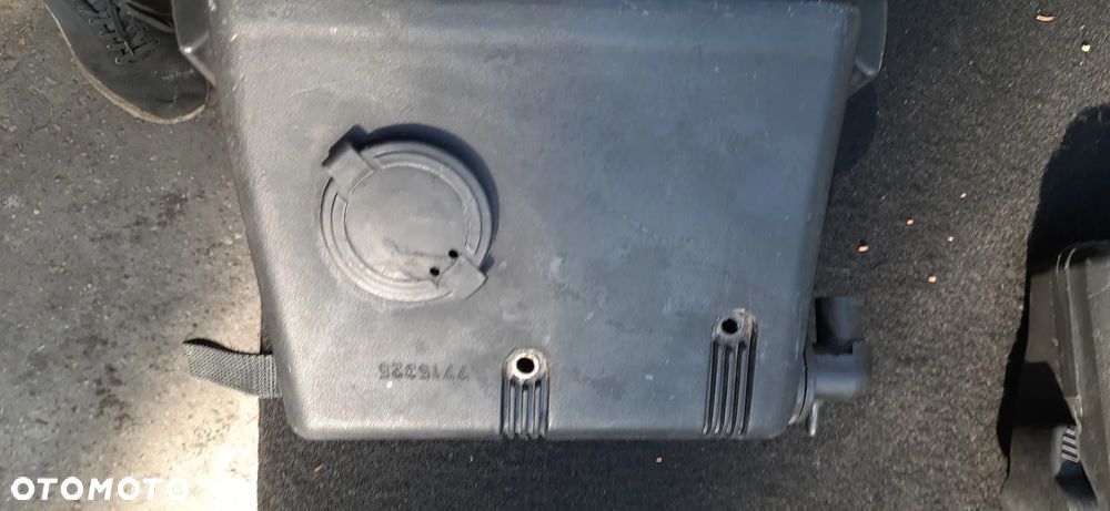 Fiat Lancia Obudowa Filtra powietrza 7715325 - 3