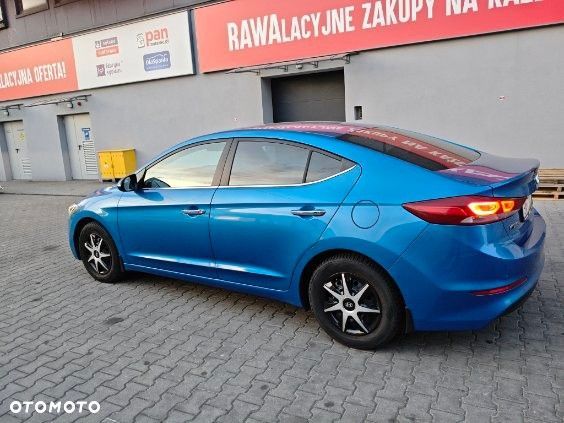 Hyundai Elantra 1.6 CRDi Premium - 2