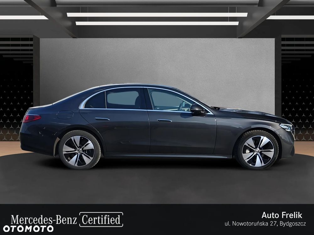 Mercedes-Benz Klasa E 300 PHEV 4-Matic Avantgarde 9G-Tronic - 6