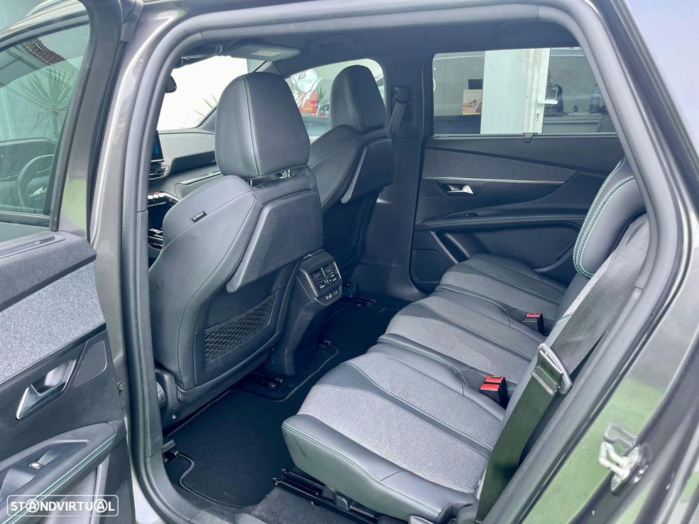 Peugeot 5008 1.2 PureTech Allure Pack EAT8 - 13