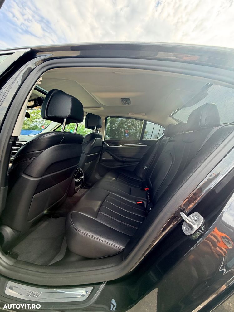 BMW Seria 5 530e xDrive AT PHEV - 10