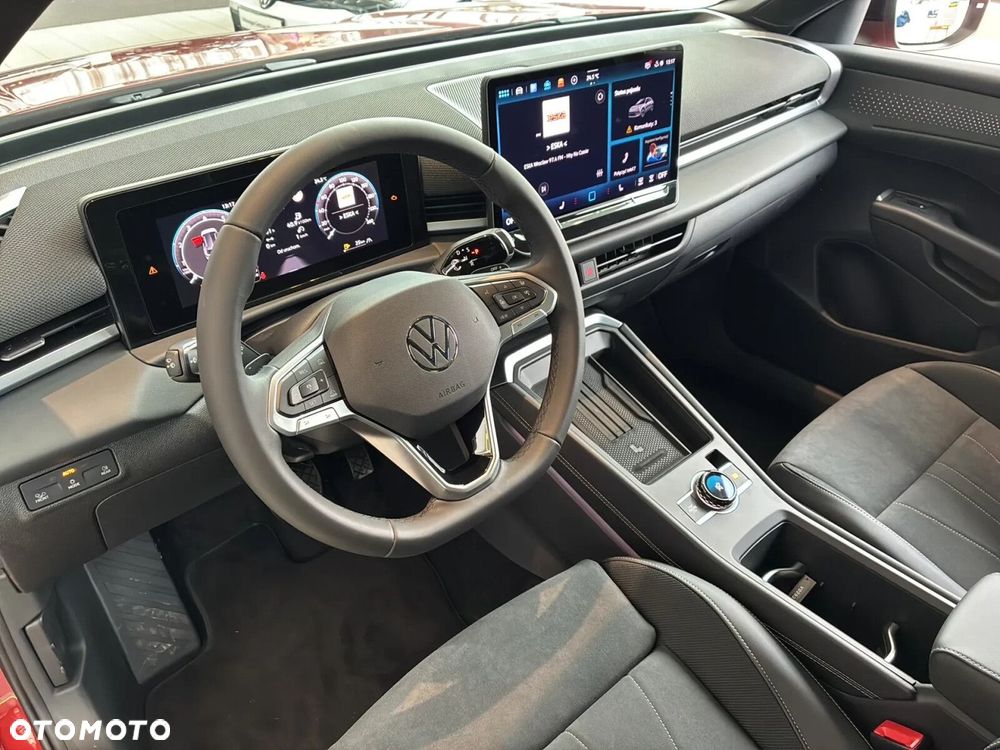 Volkswagen T-Roc - 13
