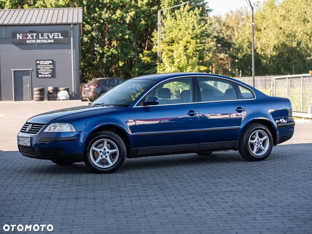 Volkswagen Passat - 8