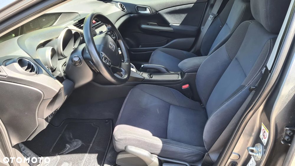 Honda Civic 1.8 Executive NAVI i-SHIFT - 4
