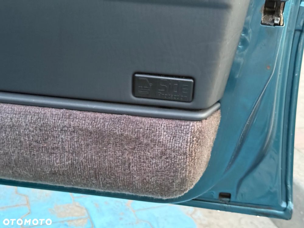 Volvo Seria 400 - 22