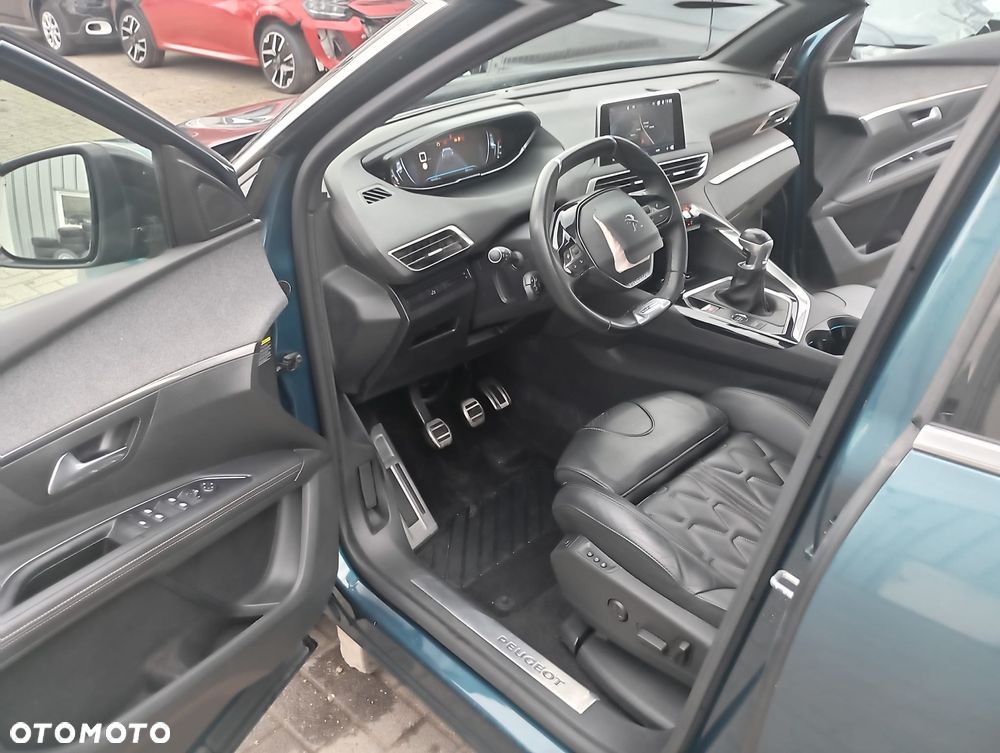 Peugeot 5008 - 10