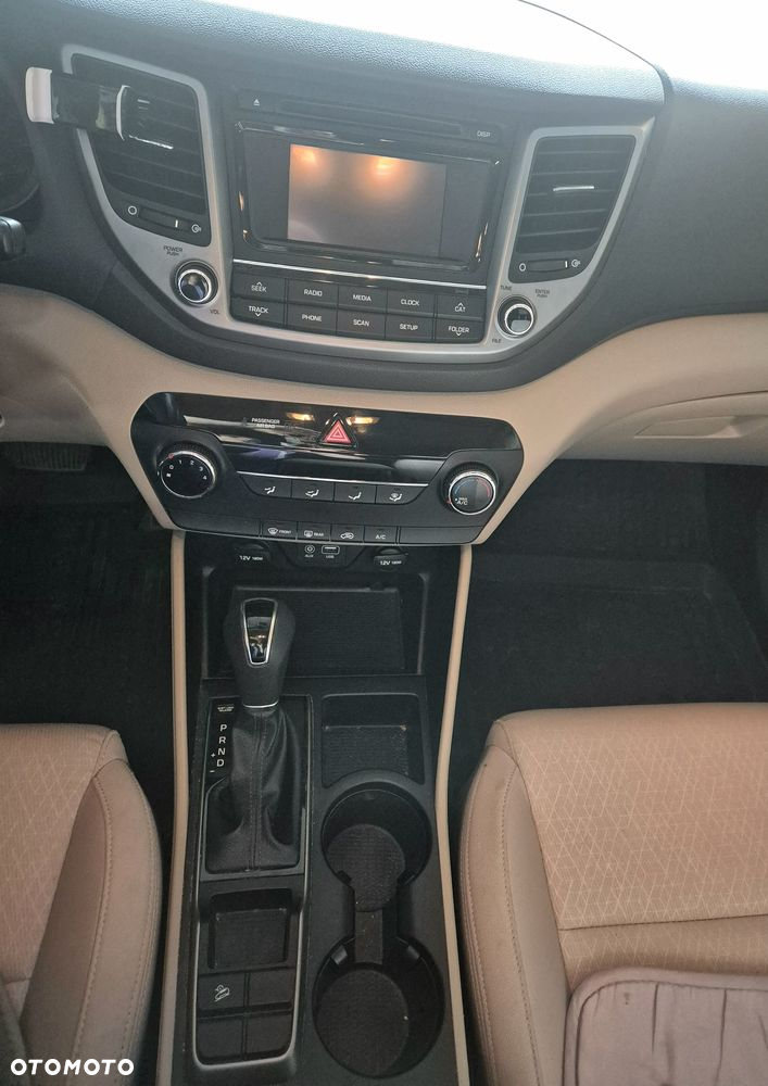 Hyundai Tucson - 4