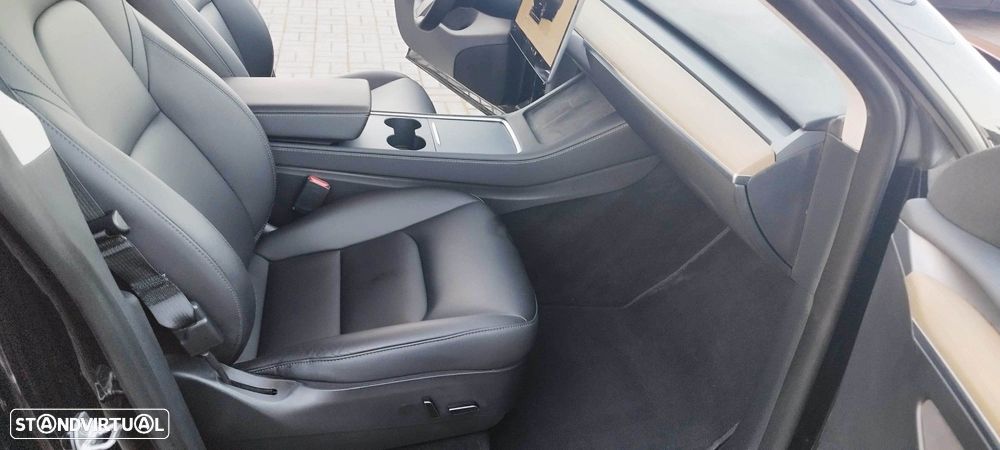 Tesla Model Y Tração Traseira - 20