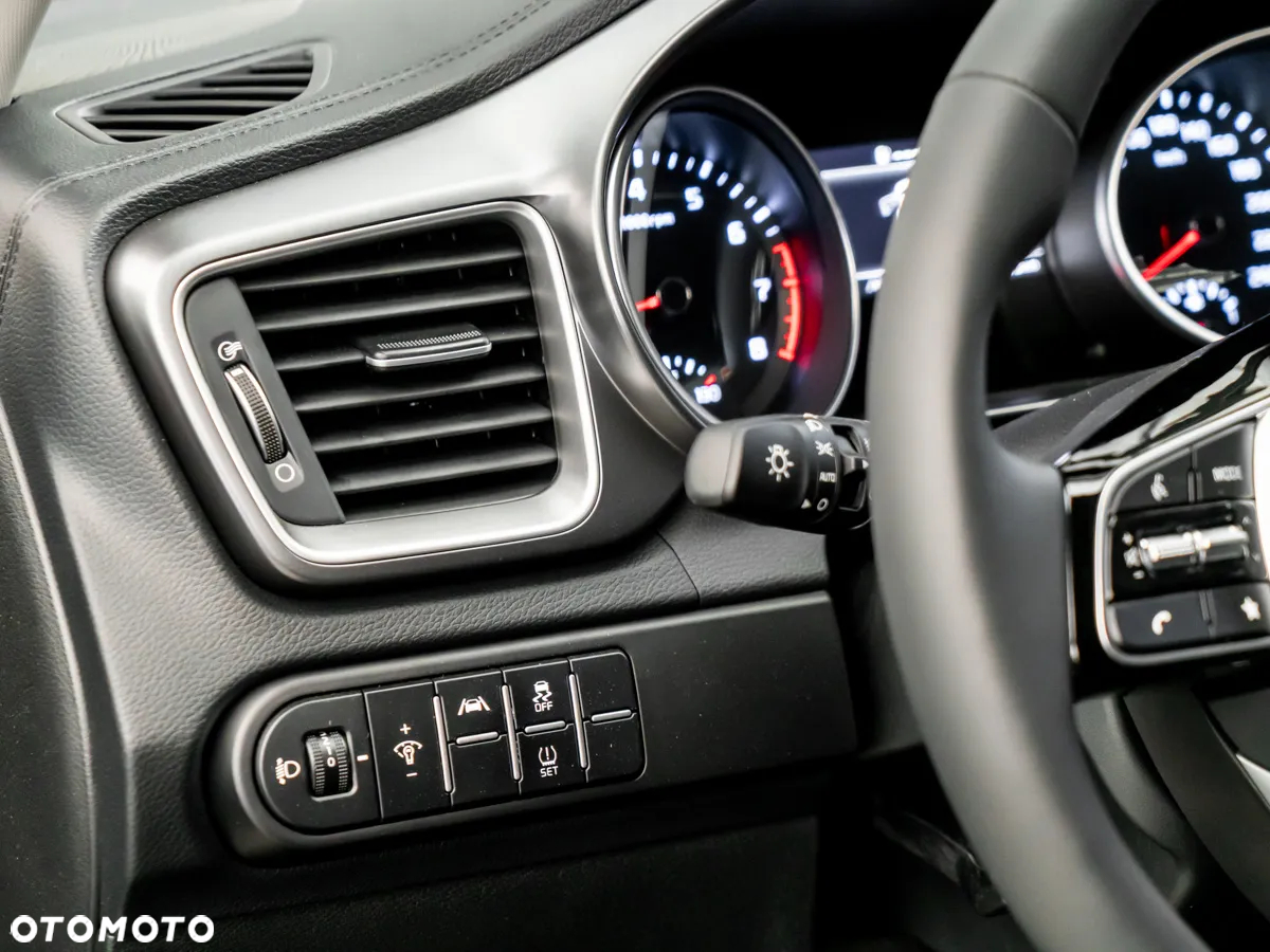 Kia XCeed 1.5 T-GDI M - 19