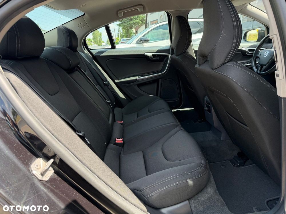 Volvo S60 T3 Drive-E Kinetic - 30