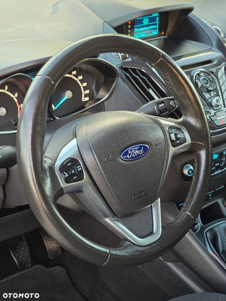 Ford Tourneo Courier 1.0 EcoBoost Titanium - 21