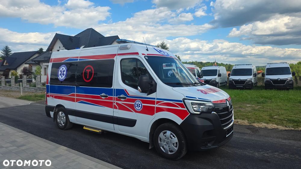 Renault Master Ambulans karetka gwarancja - 3