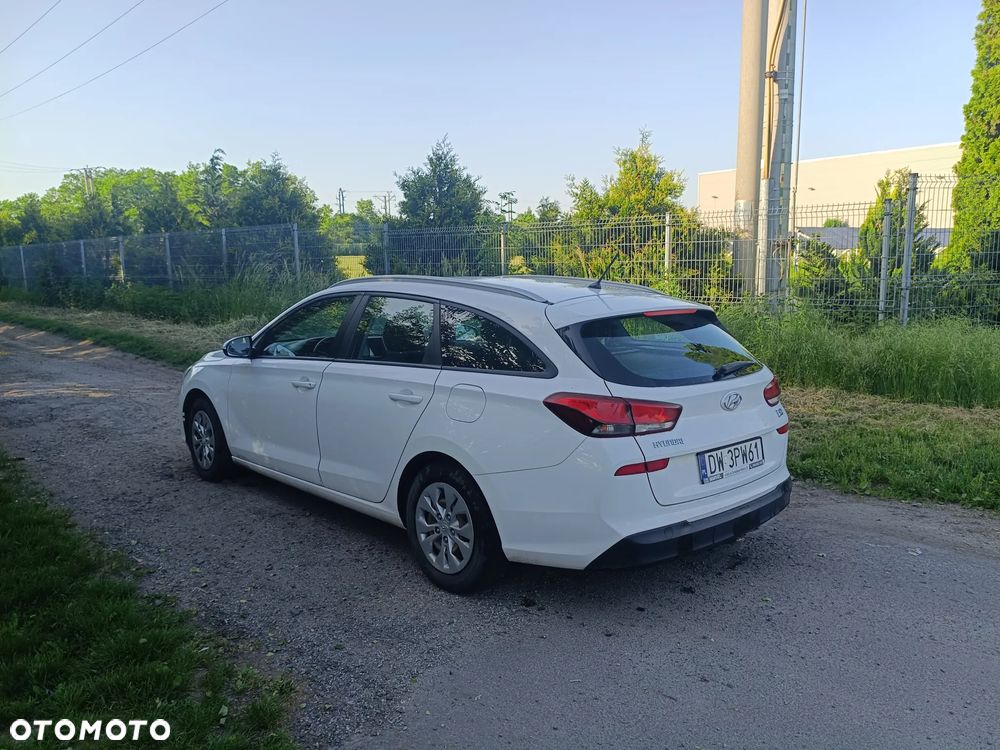 Hyundai i30 1.6 D Classic + - 2