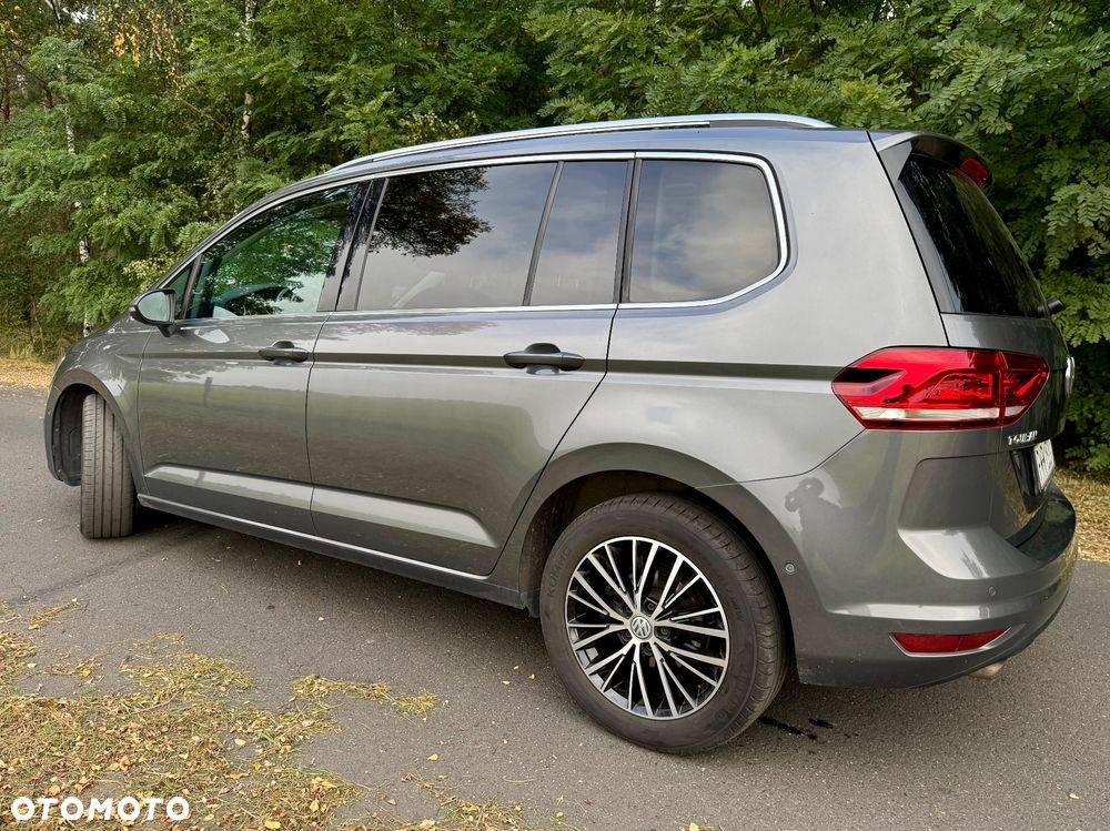 Volkswagen Touran - 3