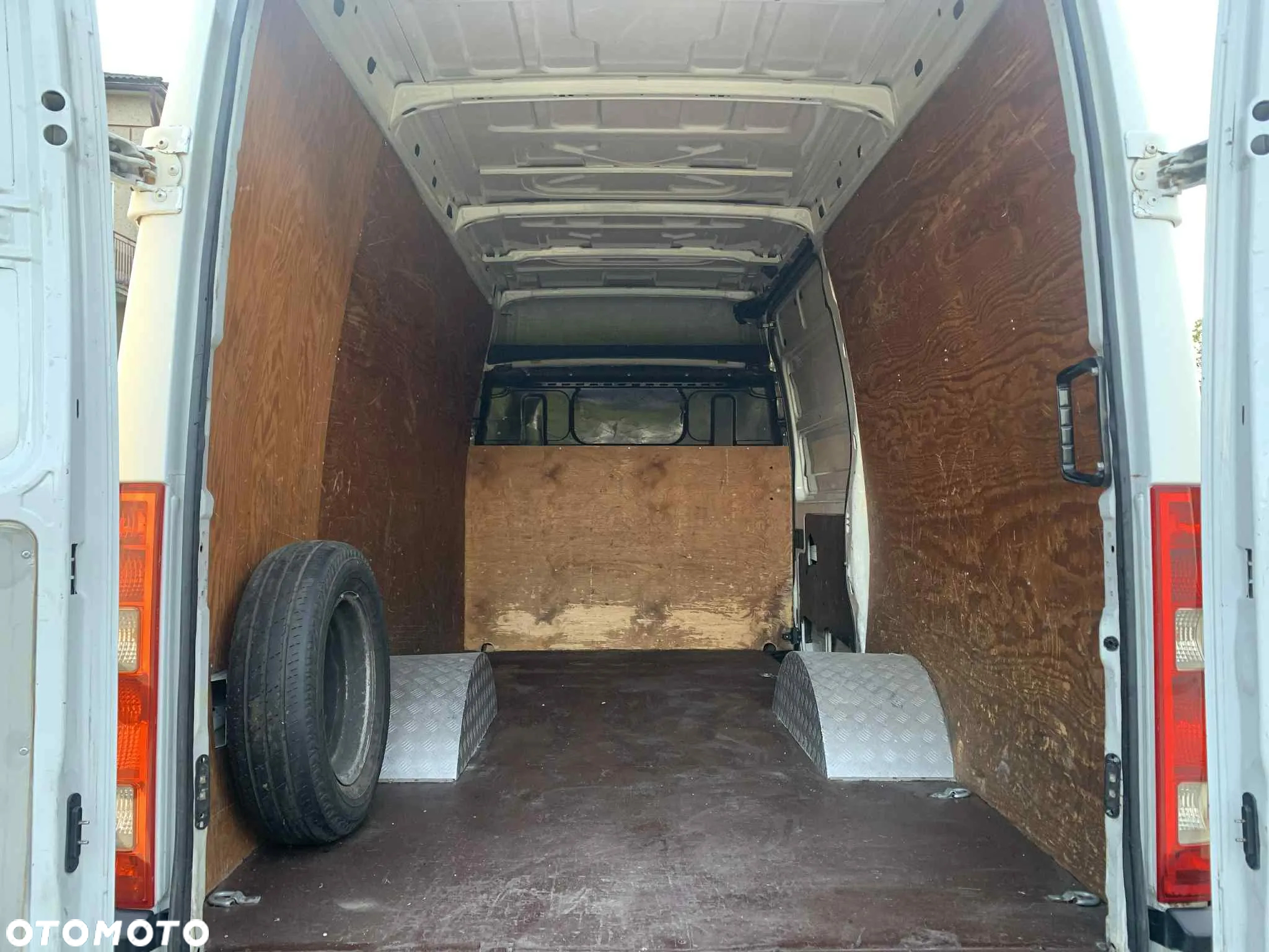 Iveco Daily 35C15 L3H3 - 19
