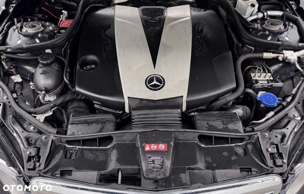 Mercedes-Benz Klasa E 300 CDI BlueEff - 14