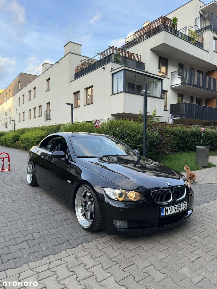 BMW Seria 3 330i - 23