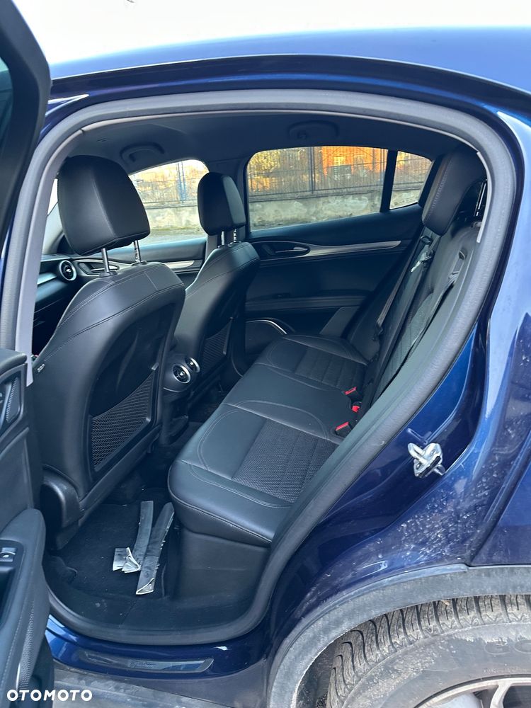 Alfa Romeo Stelvio 2.2 JTDM Super - 13
