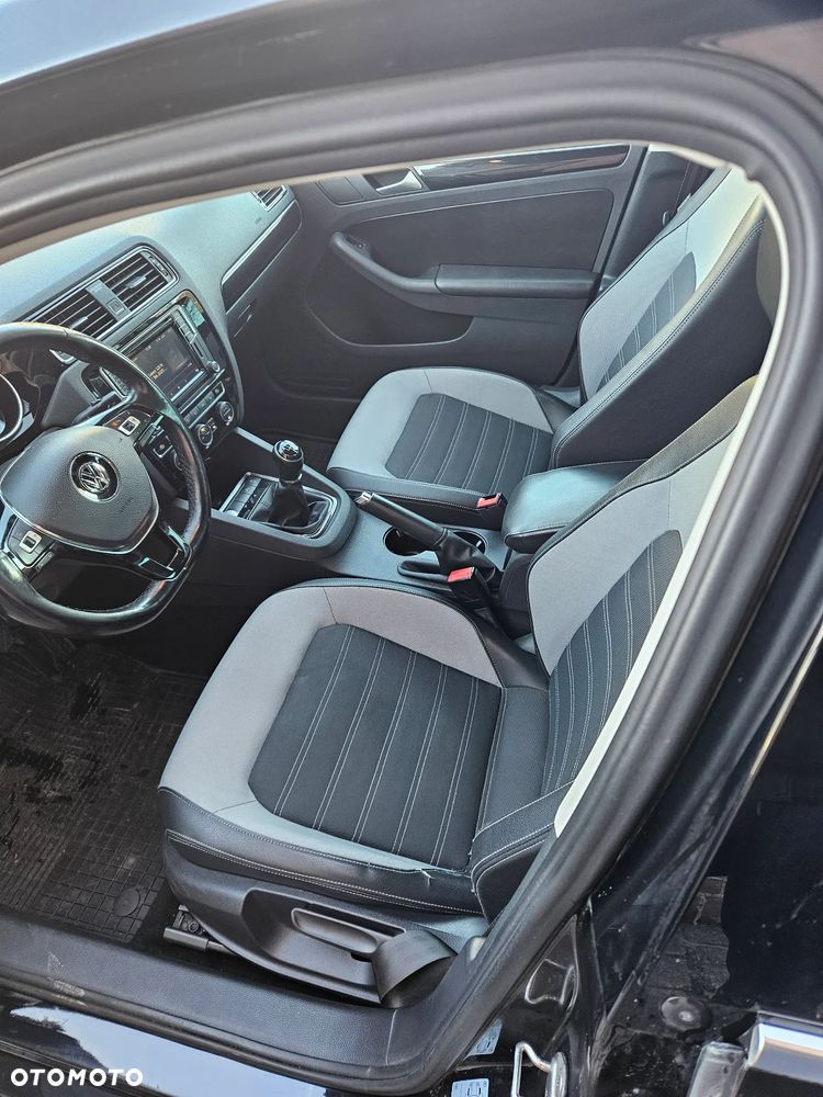 Volkswagen Jetta 1.4 TSI BMT Highline - 15