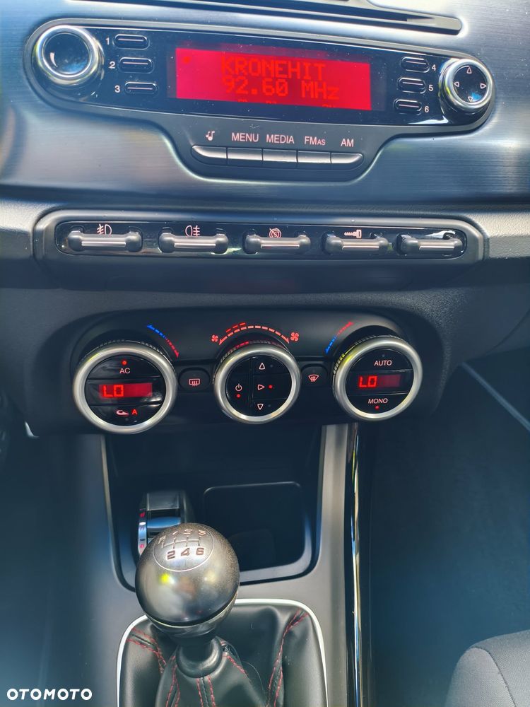 Alfa Romeo Giulietta 1.4 TB Distinctive - 15