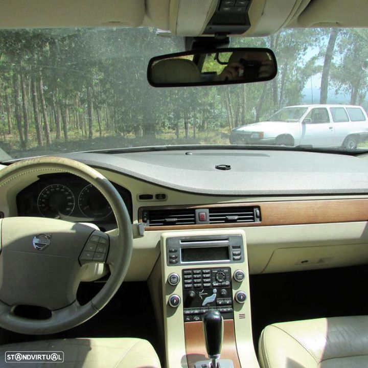 Volvo XC70 2.4 D5 (185CV) de 2007 - Peças Usadas (6744) - 6