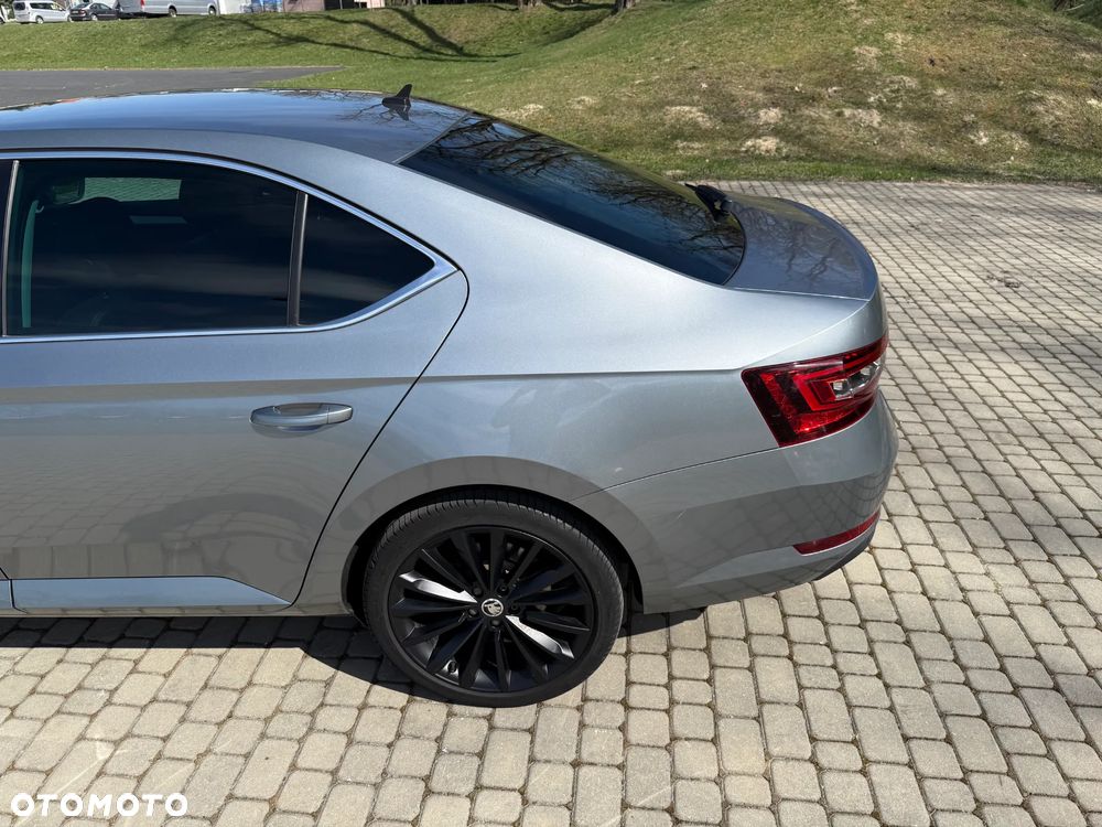 Skoda Superb 2.0 TSI Ambition DSG - 13