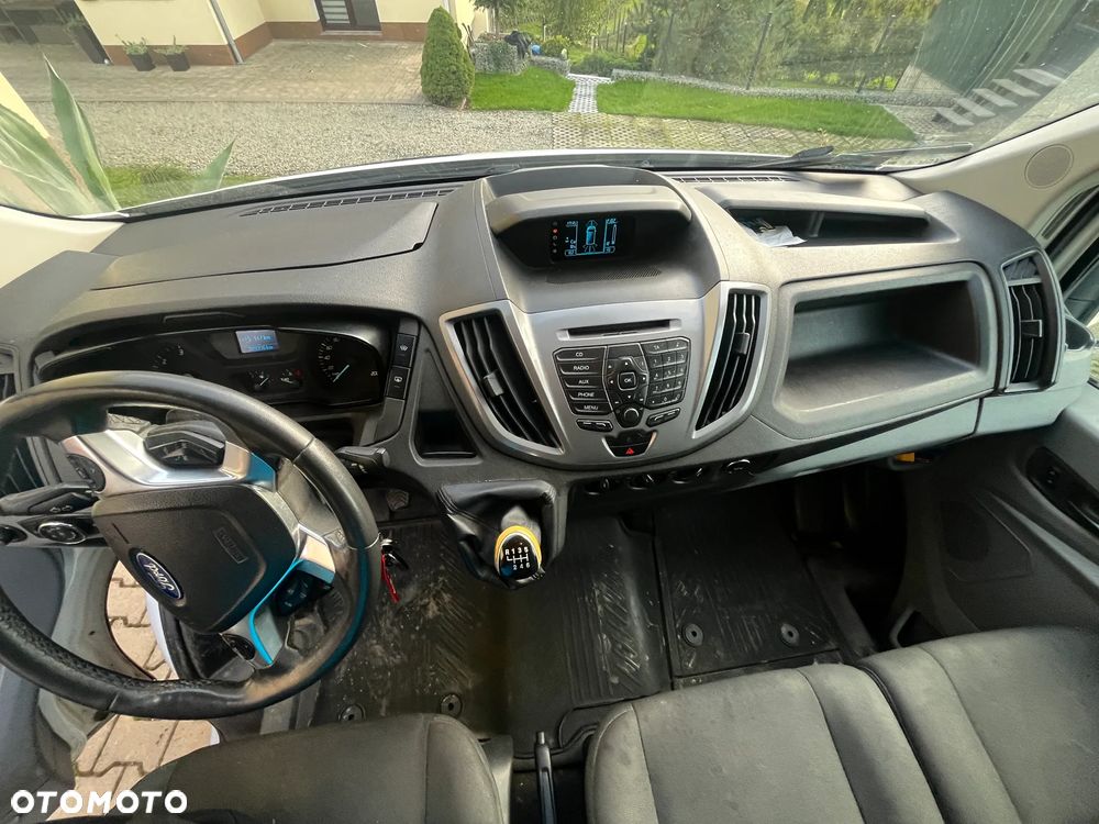 Ford Transit L2H2 2.2TDCI 125KM - 11