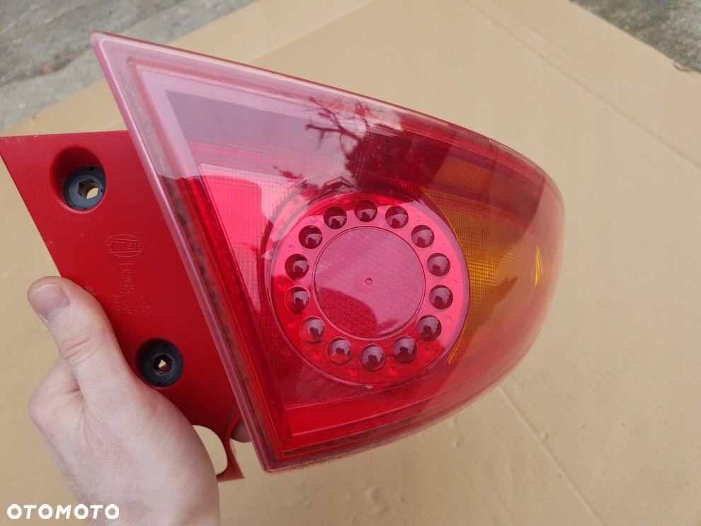 SEAT LEON II 05- LEWA TYLNA LAMPA ORYGINAŁ 1P0945111D STAN BDB - 7