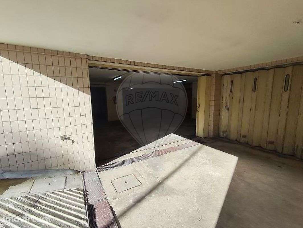 Garagem  para arrendamento - Grande imagem: 3/4